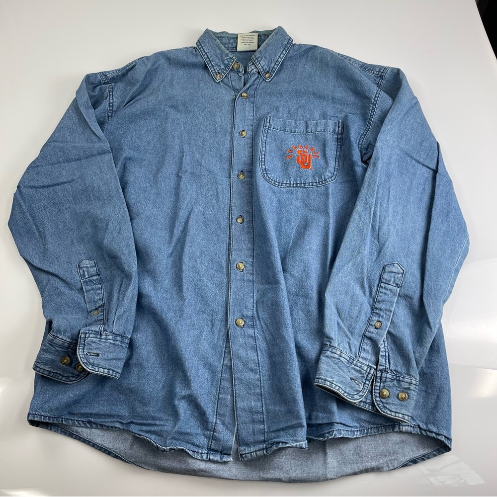 Men’s jeans shirt size XL Joe College